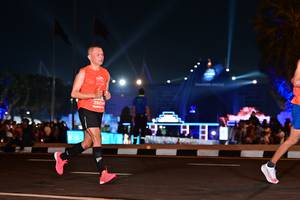 BIB: 260
                            <button type="button" onclick="openModal(15066209)" class="btn btn-primary btn-sm float-right btn-popup" data-toggle="modal" data-target=".modal-high-quality">
                        <i class="fas fa-shopping-cart"></i> Add to Cart
                    </button>
                                            <button type="button" onclick="isThisMe(15066209, true)" class="btn btn-success btn-sm float-right btn-popup btn-isme hidden" data-toggle="tooltip" data-placement="bottom" title="นี่คือรูปของคุณใช่ไหม คลิกที่นี่เพื่อเอาเข้าอัลบั้ม">
                        <i class="fas fa-plus"></i> Add to album
                    </button>
                    <button type="button" onclick="isThisMe(15066209, false)" class="btn btn-warning btn-sm float-right btn-popup btn-isnotme hidden">
                        <i class="fas fa-ban"></i> Remove from album
                    </button>